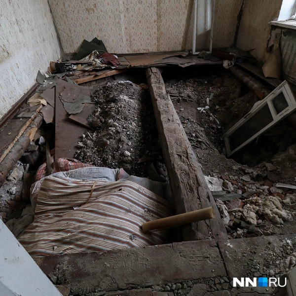 Пол вскрыли в рамках проектных работ | Источник: Наталья Бурухина / NN.RU