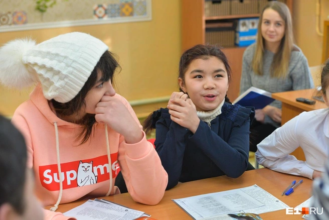 В 2023 году в Приморье по программе содействия переселению соотечественников получили гражданство около 579 человек, в 2024-м — 266 человек | Источник: Артем Устюжанин / E1.RU