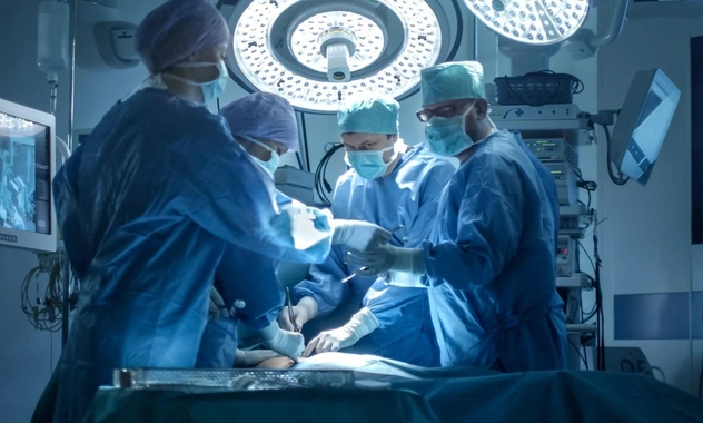 Московские хирурги спасли девушку с редкой опухолью, которая считалась неоперабельной