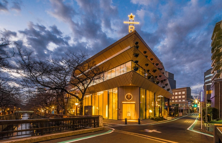 Starbucks Reserve Roastery по дизайну Кенго Кумы в Tokyo (фото 0)