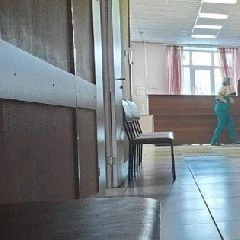 По словам сестры роженицы, врачи могли остановить схватки, но приняли решение начать роды | Источник: www.city-n.ru