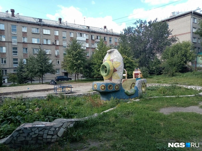 Площадка находится между Вокзальной магистралью, 13 и проспектом Димитрова, 12 | Источник: Рихарда Лем / NGS.RU