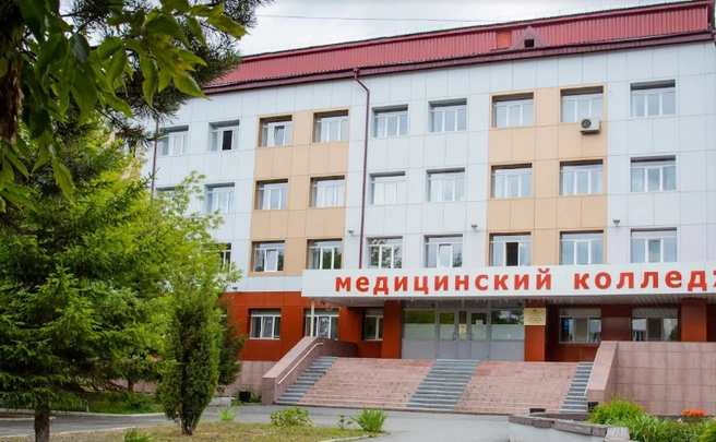 Медицинские профессии открыты и выпускникам 9 классов | Источник: 2gis.ru