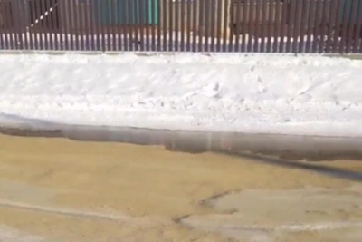 Дровяная семь лет страдает от канализационных переливов