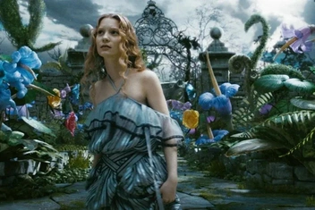 Я Алиса, я упала в кроличью нору: как работает «сдвиг реальности» — популярная у зумеров техника расслабления