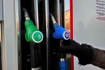 Омская область в топ-5 по дешевизне бензина