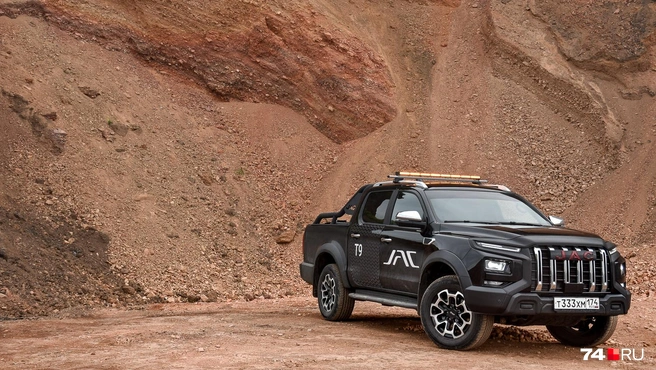 По итогам прошлого года продано около 3000 пикапов JAC T9, что весьма неплохо: скажем, более дешевый Sollers ST6 расходился немногим лучше. Впрочем, лидер сегмента GW Poer нашел 4,7 тысячи покупателей, «УАЗ-Пикап» — 4,1 тысячи | Источник: Артем Краснов