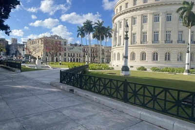 Первый рейс вывез российских туристов с Кубы в Москву