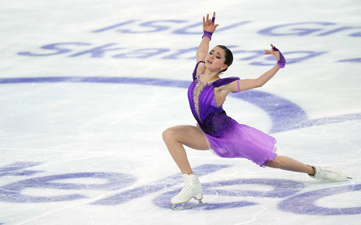 Камила Валиева выступила на личных соревнованиях на Олимпиаде (видео прилагается)
