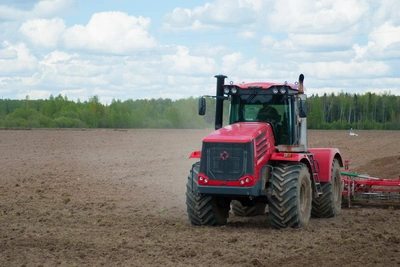 Аграрии Ивановской области обновляют технику с господдержкой