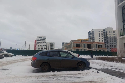 Тюменцы возят детей из-за долгостроя детсада