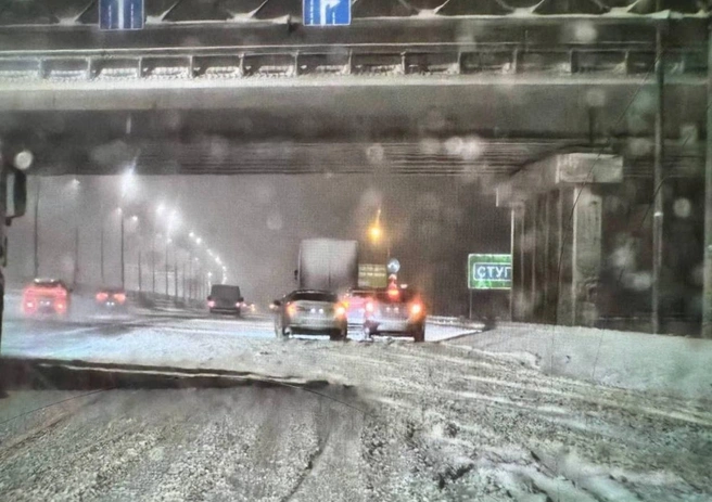 Заснеженная трасса М-4 «Дон» в Подмосковье | Источник: Подмосква / T.me