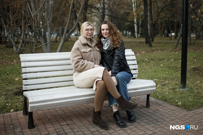 Ксения и Дарья отправятся в другие города к родителям | Источник: Андрей Бортко / NGS.RU