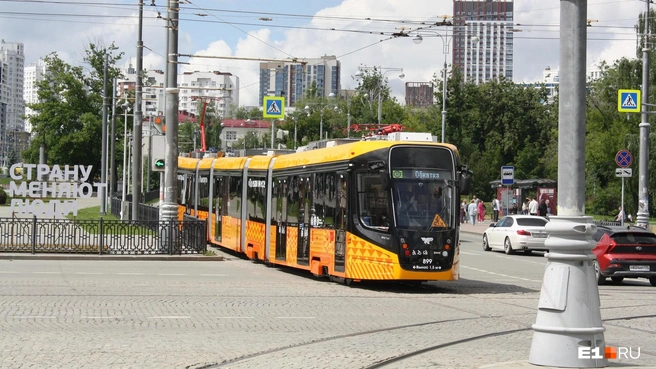 В Екатеринбурге отремонтируют перекресток Ленина — Московская | Источник: Роман Марьяненко / E1.RU