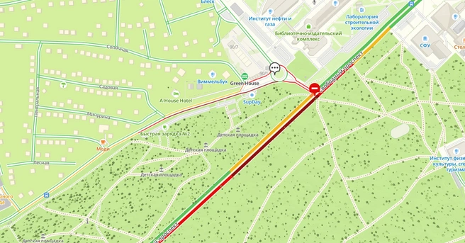 Проспект Свободный перекрыт возле СФУ | Источник: 2gis.ru