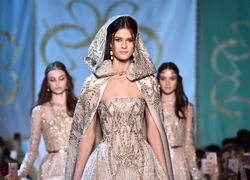 Север и юг: Elie Saab Haute Couture FW 2017/18