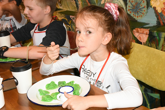 Лепим пельмени на английском