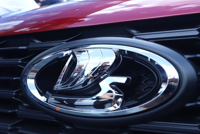 АВТОВАЗ отзывает 47 тысяч Lada Vesta и Largus для апгрейда системы безопасности | Источник: Марина Мамонтова / «Фонтанка.ру»