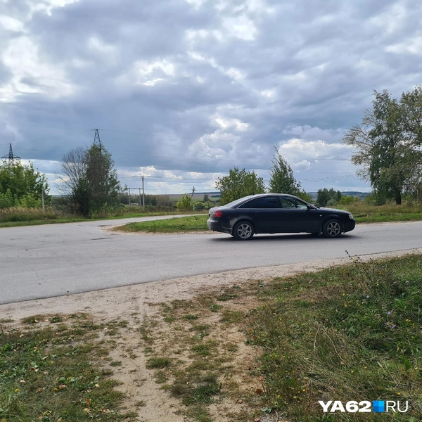 Так выглядит «пешеходный» переход с противоположной стороны | Источник: Светлана Коновалова / YA62.RU