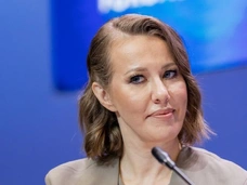 Колье за 16,5 млн, танцы под Лолиту, огромный торт и признания в любви мужу: как прошел день рождения Ксении Собчак