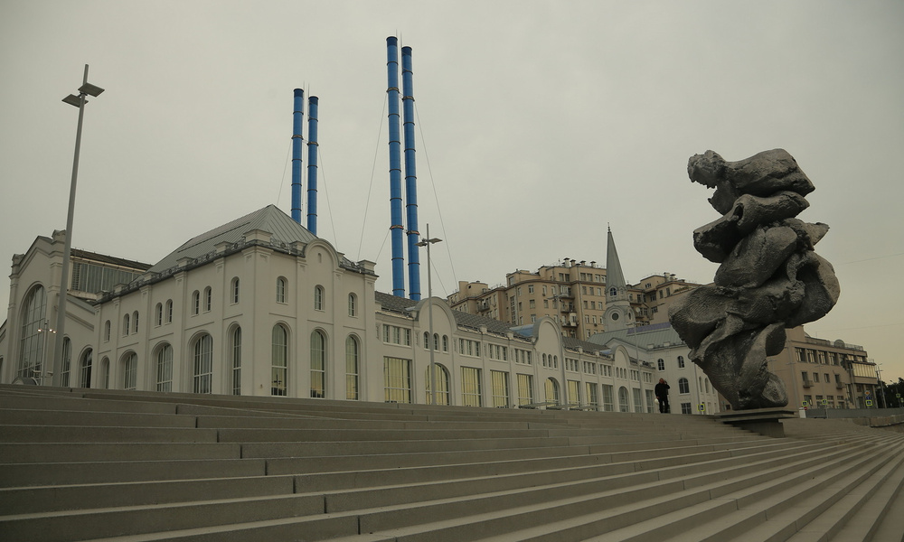 Глина 4 скульптура в москве фото