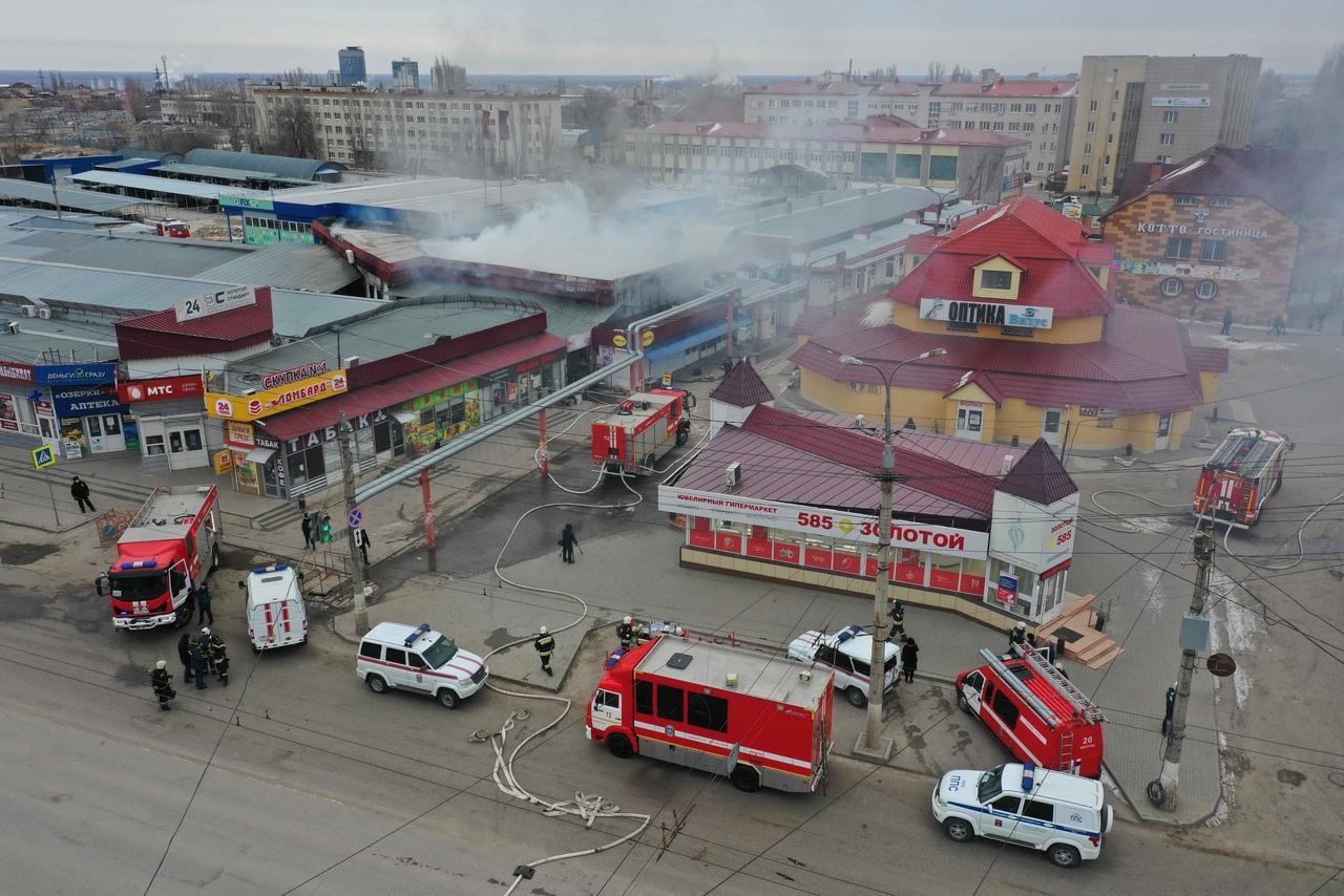 Дзержинский рынок волгоград. Качинский рынок Волгоград. Качинский рынок пожар. Качинский рынок.