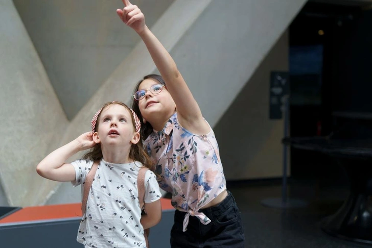 5 причин пойти на выставку «МеетаАнгар» с подростком | Источник: PeterPike/Shutterstock/Fotodom.ru