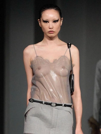 Alexander Wang SS26 | Источник: Vogue Runway