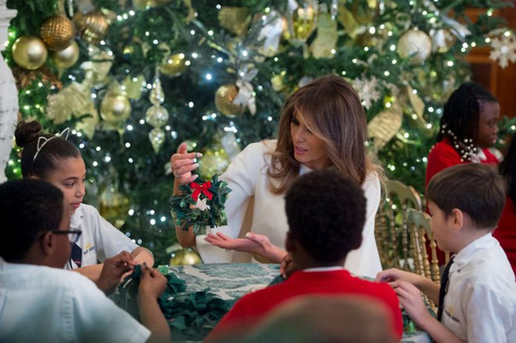 Мелания Трамп украсила Белый Дом к Рождеству фото [7]