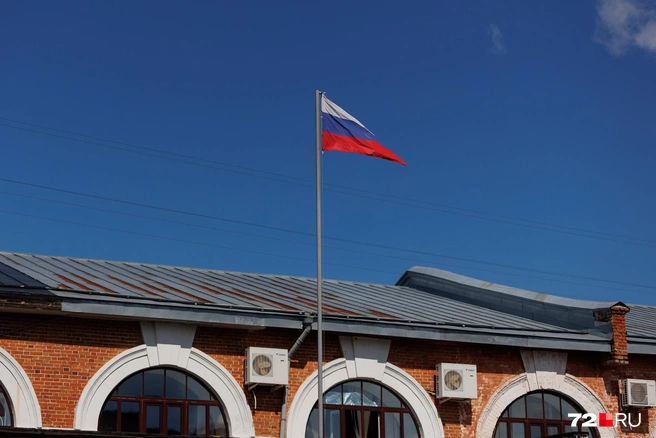 После торжественной части парни поднялись в военкомат на концерт  | Источник: Ирина Шарова / 72.RU 