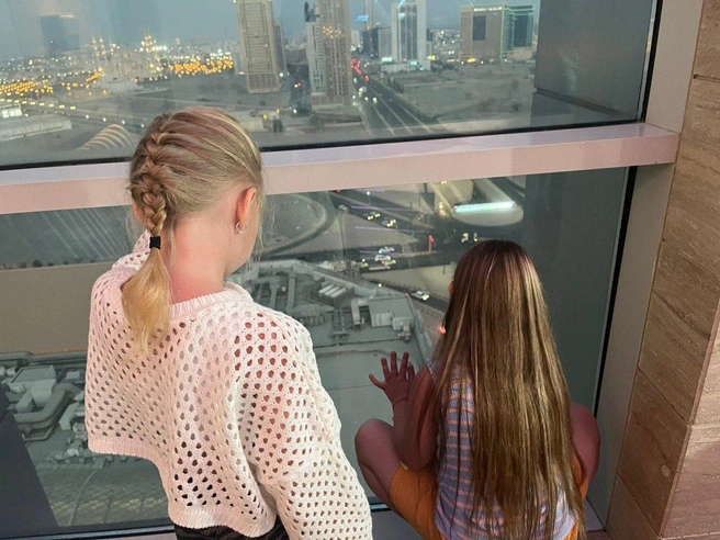 Спа-комплекс с бассейном были расположены на 19-м этаже пятизвездочного отеля | Источник: автор колонки