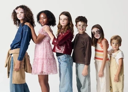 Игры в красоту: дерматологи предупреждают о рисках косметики и спа-процедур для детей