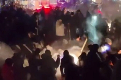 Трагедия в Лянторе: снег с крыши корта задавил детей