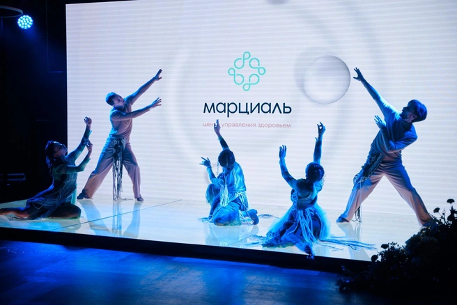 В честь дня рождения в Центре управления здоровьем «Марциаль» провели камерный ужин в формате гастротеатра | Источник: Майер курорт «Марциаль»