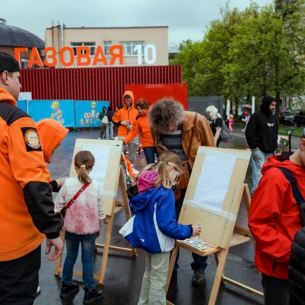 «Мама, ты меня еще ждешь?» В Петербурге проходит акция, посвященная Дню пропавших детей | Источник: ЛизаАлерт