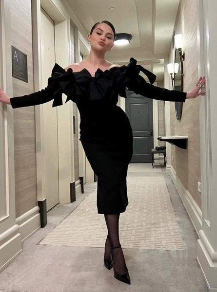 Готический coquettecore: Селена Гомес показала идеальное вечернее платье на весну-лето 2024