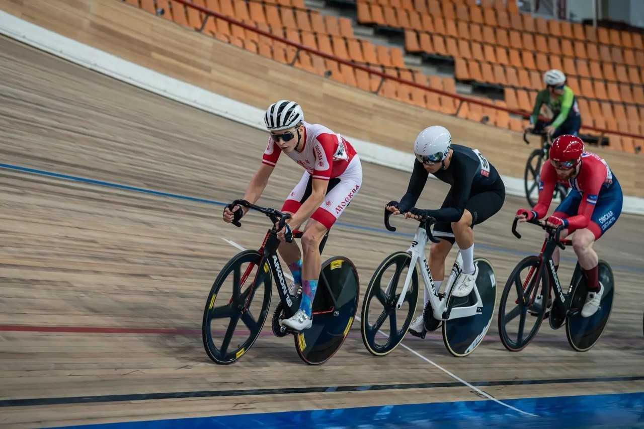 Тульские велогонщики завоевали золото на чемпионате и первенстве России