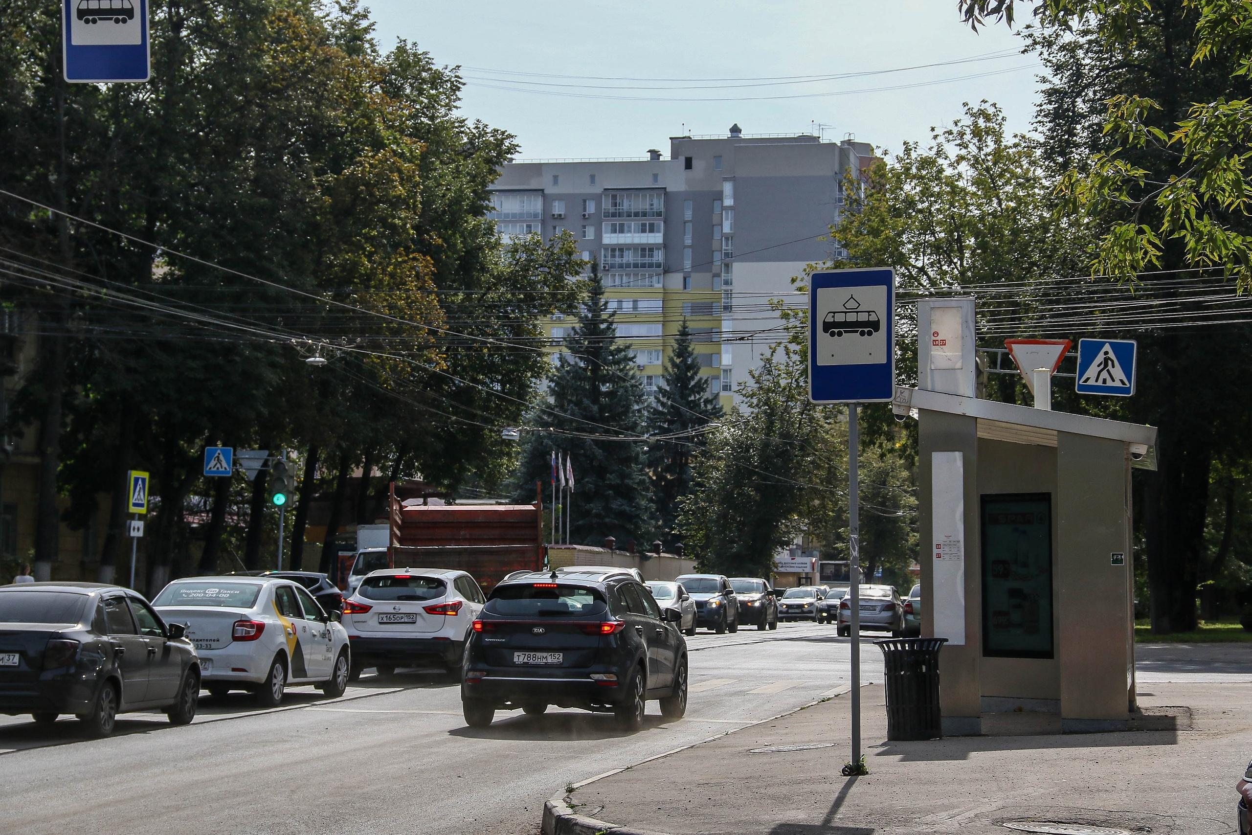 Постоим в пробках ради «комфорта навсегда». Узнали, когда откроют движение по оживленной улице в центре Нижнего