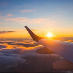 За 5 минут до трагедии: последнее фото семьи с тремя детьми перед крушением самолёта Air India