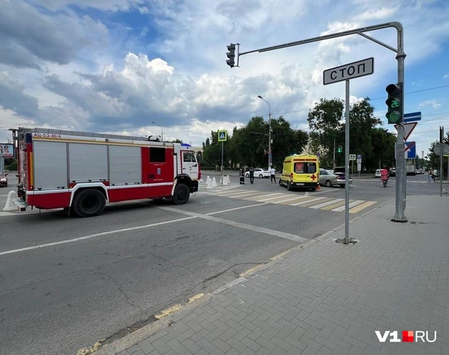 Два человека оказались в больнице, еще один отказался от госпитализации | Источник: читатели V1.RU