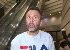 «Когда переехал, не помню»: Сергей Шнуров неожиданно перебрался в Германию