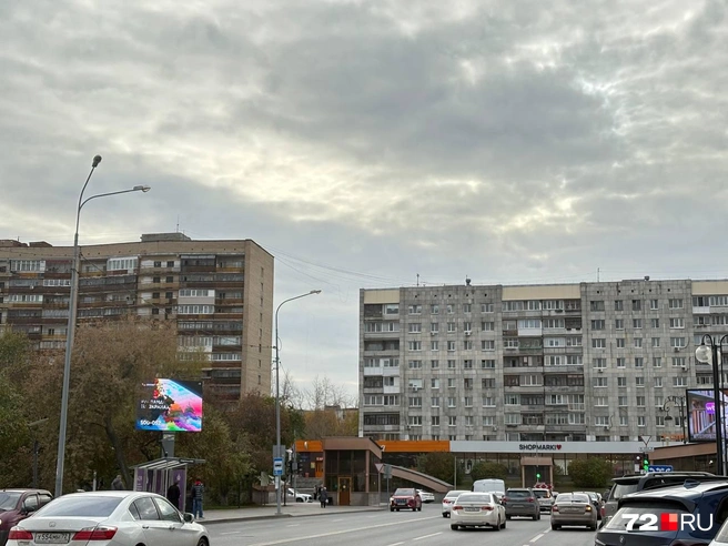 Женщина с ребенком жила на верхних этажах многоквартирника на Республики  | Источник: Мария Токмакова / 72.RU