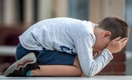9-летний мальчик упал на шампур и проткнул себе голову. Ребенок выжил