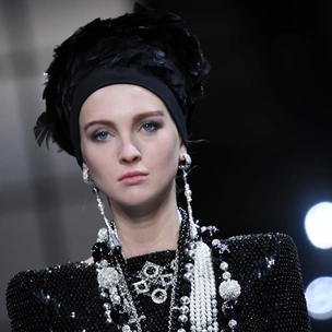 Giorgio Armani Privé: возвращение 30-х в кутюрном показе в Париже