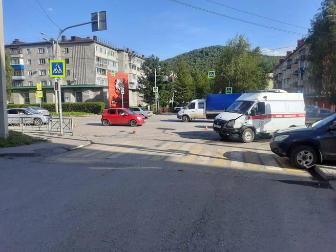 Скорая ехала в больницу | Источник: МВД по Республике Алтай