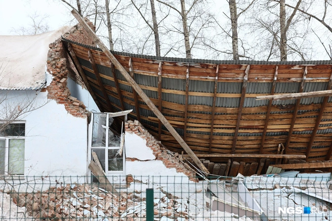 С октября этого года здание не эксплуатируется | Источник: Александр Ощепков / NGS.RU