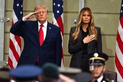 Отекшие ноги Трампа на церемонии 9/11