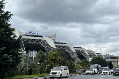 В Сочи отменили четыре рейса из-за ограничений в Москве