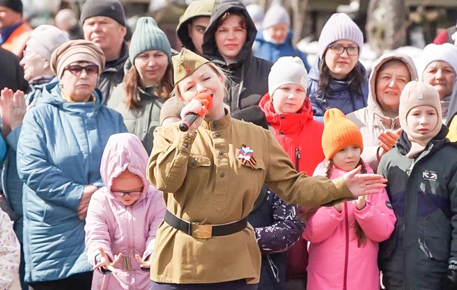 Тур с участием ярославских артистов на «Поезде Победы» продлится до 1 мая, его конечной точкой станет Воркута | Источник: пресс-служба СЖД