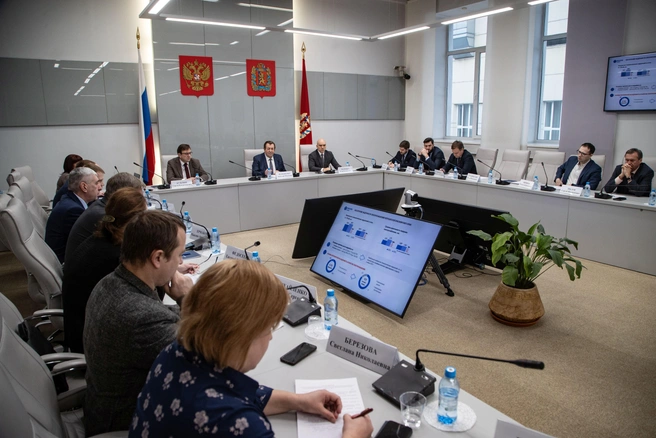 Депутаты подняли вопросы о перегрузках электросетей, бездоговорного и безучетного потребления электроэнергии и другие | Источник: пресс-служба Законодательного Собрания Красноярского края